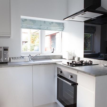 Elm Cottage Touring Park Whitegate  Exteriör bild