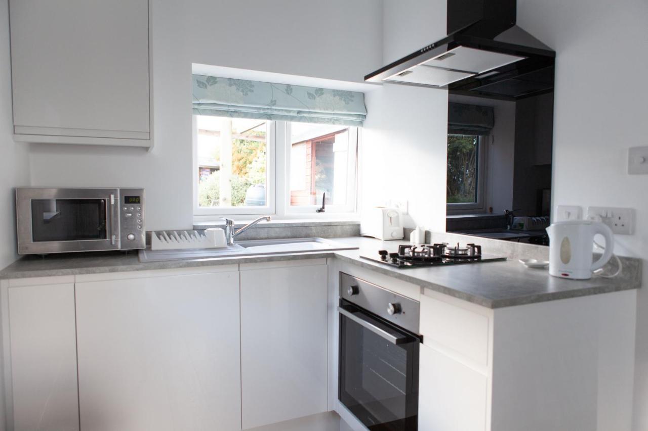 Elm Cottage Touring Park Whitegate  Exteriör bild